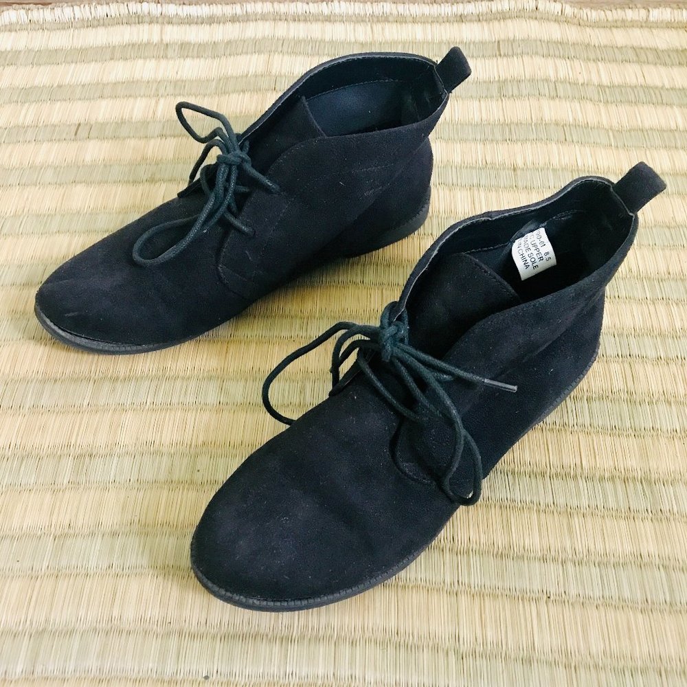 ZIGI NEW YORK Black Velvet Lace Up Ankle Boots, US Women Size 8.5